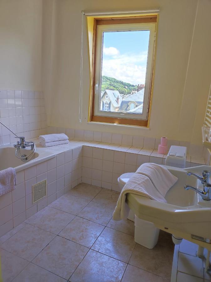 Les Galets Bleus Bed & Breakfast Etretat Exterior photo